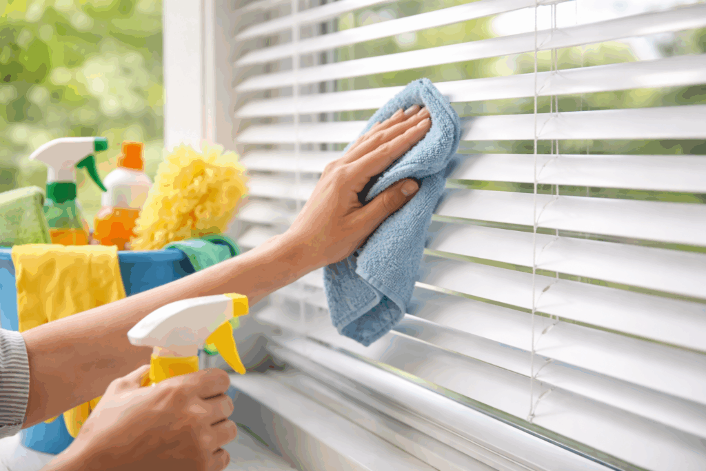 Luxaflex schoonmaken